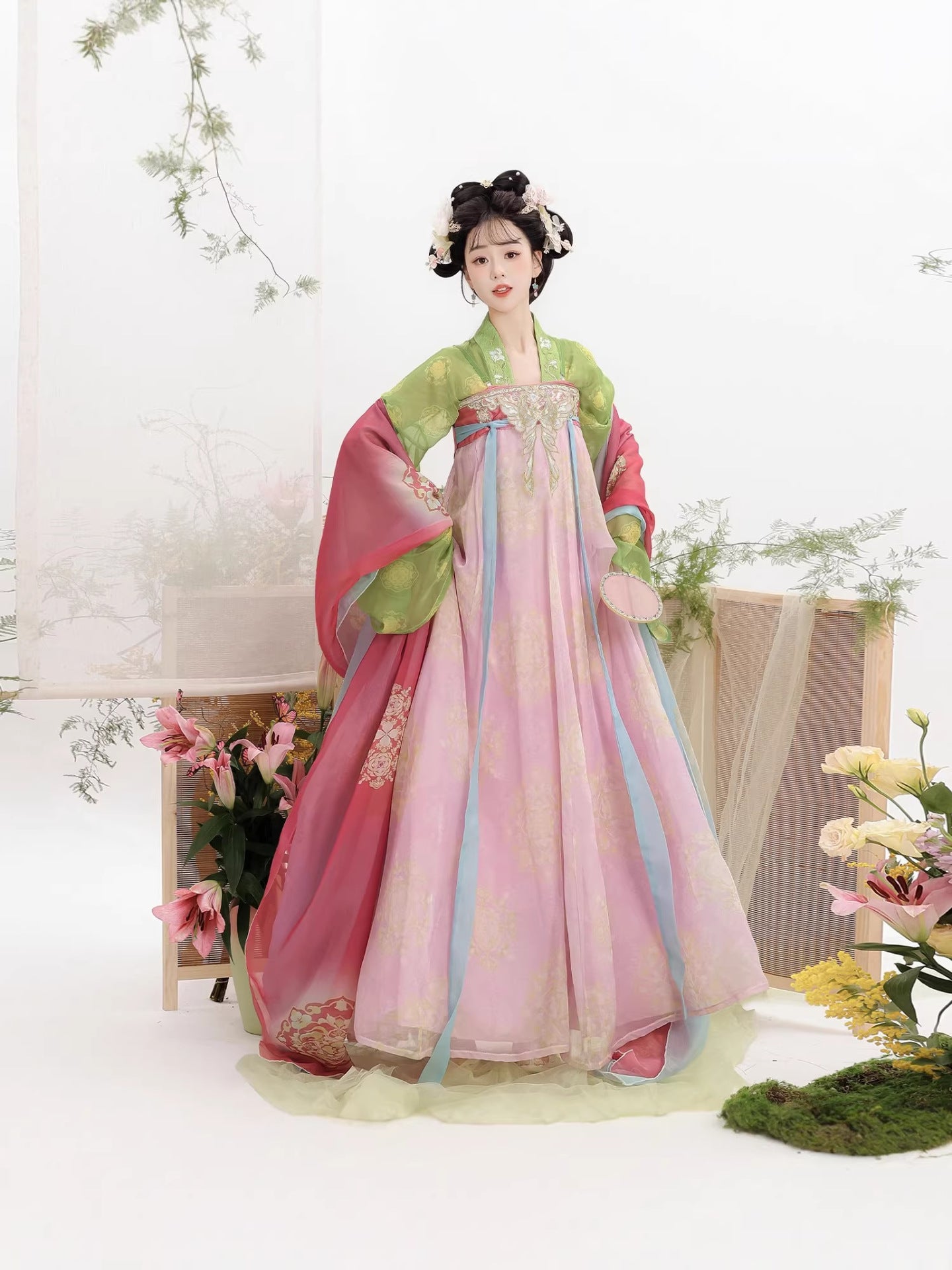Ta Chun Ci Tang-Style Qixiong Hanfu Set with Embroidered Top, Flowing Skirt & Pibo Shawl