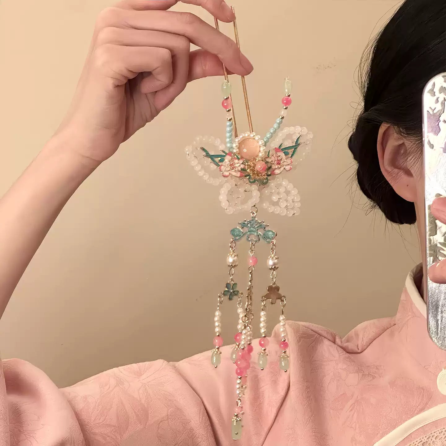 Butterfly Tassel U-Shaped Hair Pin – Traditional Inspired Chinese Hair Accessory