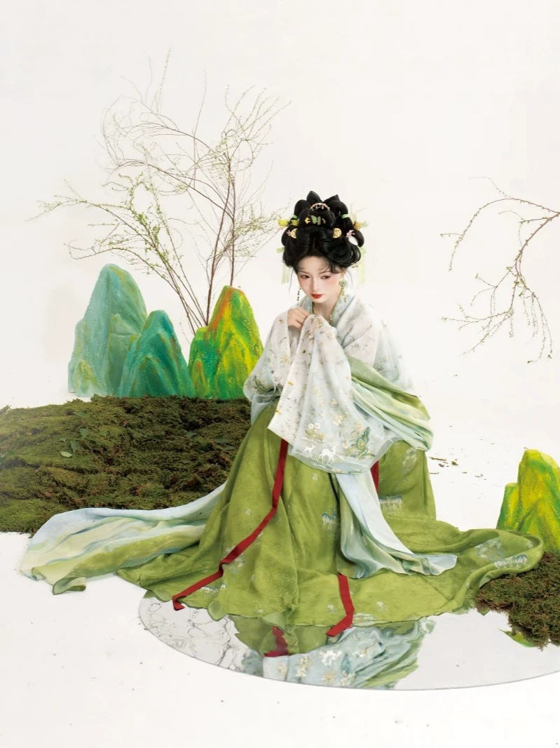 Little Deer Horn Tang-Style Qixiong Hanfu Set with Wide Sleeve Top, Inner Layer & Skirt